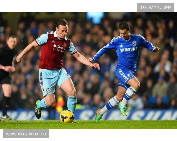 维蒂尼亚 vs 托纳利:中场平衡能力与战术适配性对比 维蒂尼亚 vs 托纳利:中场平衡能力与战术适配性对比